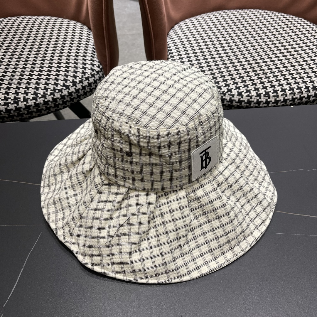  Burberry（巴宝莉）2025新款格子渔夫帽子女春夏薄款黑胶
大檐防紫外线遮阳帽休闲百搭