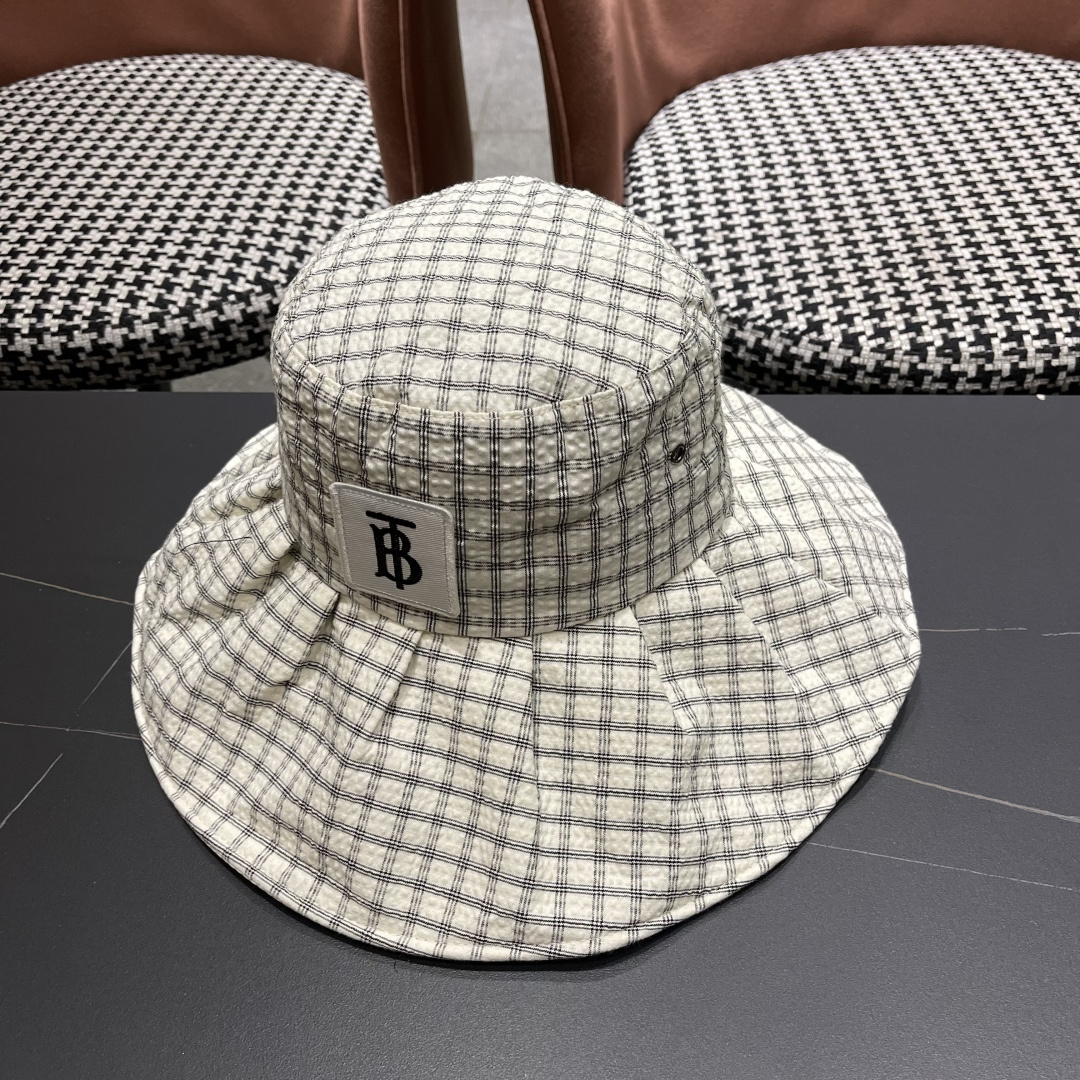  Burberry（巴宝莉）2025新款格子渔夫帽子女春夏薄款黑胶
大檐防紫外线遮阳帽休闲百搭