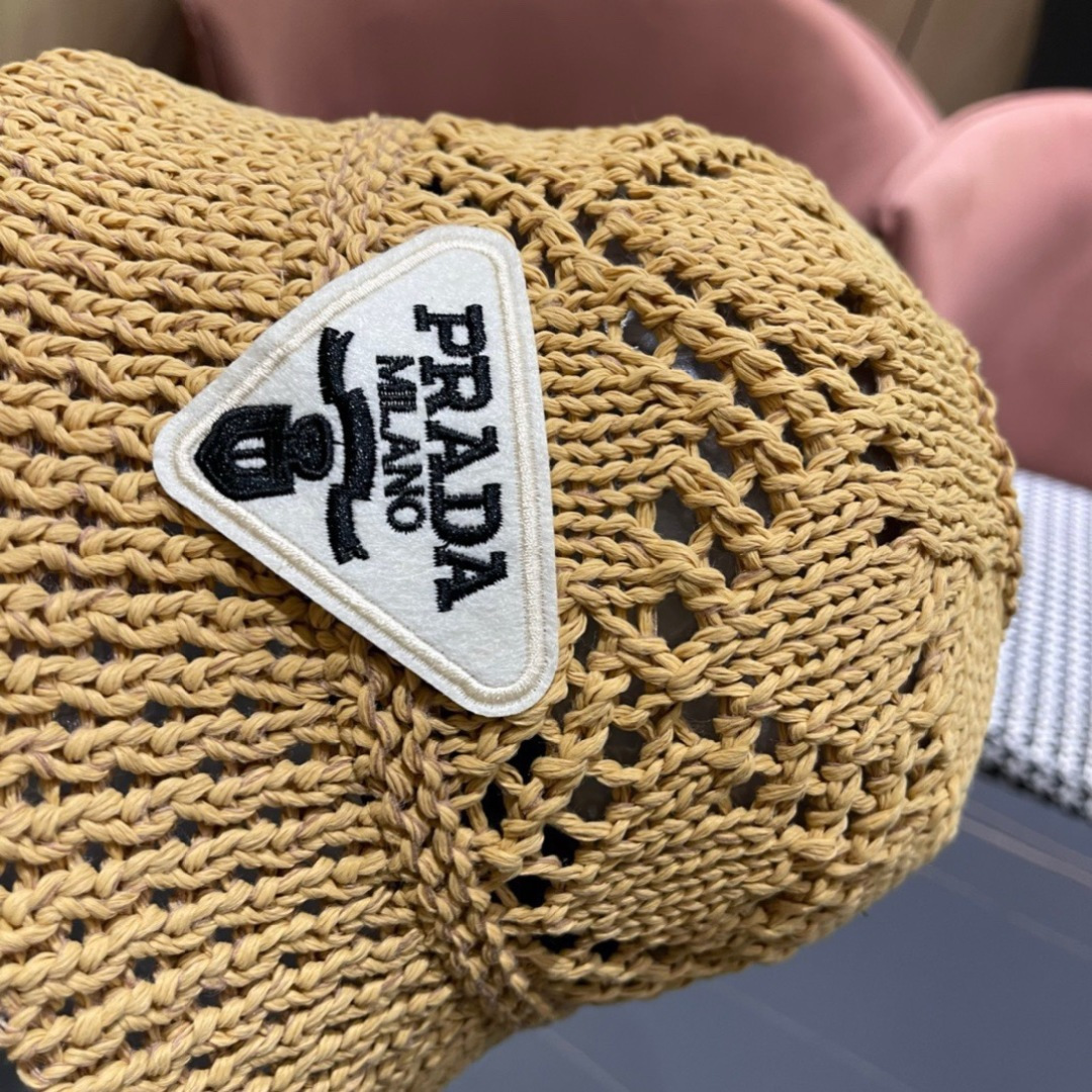  普拉达2025春夏新款钩花手工盆帽日系水桶透气帽简约甜美风，帽型很好，大脸型哦！出街必备