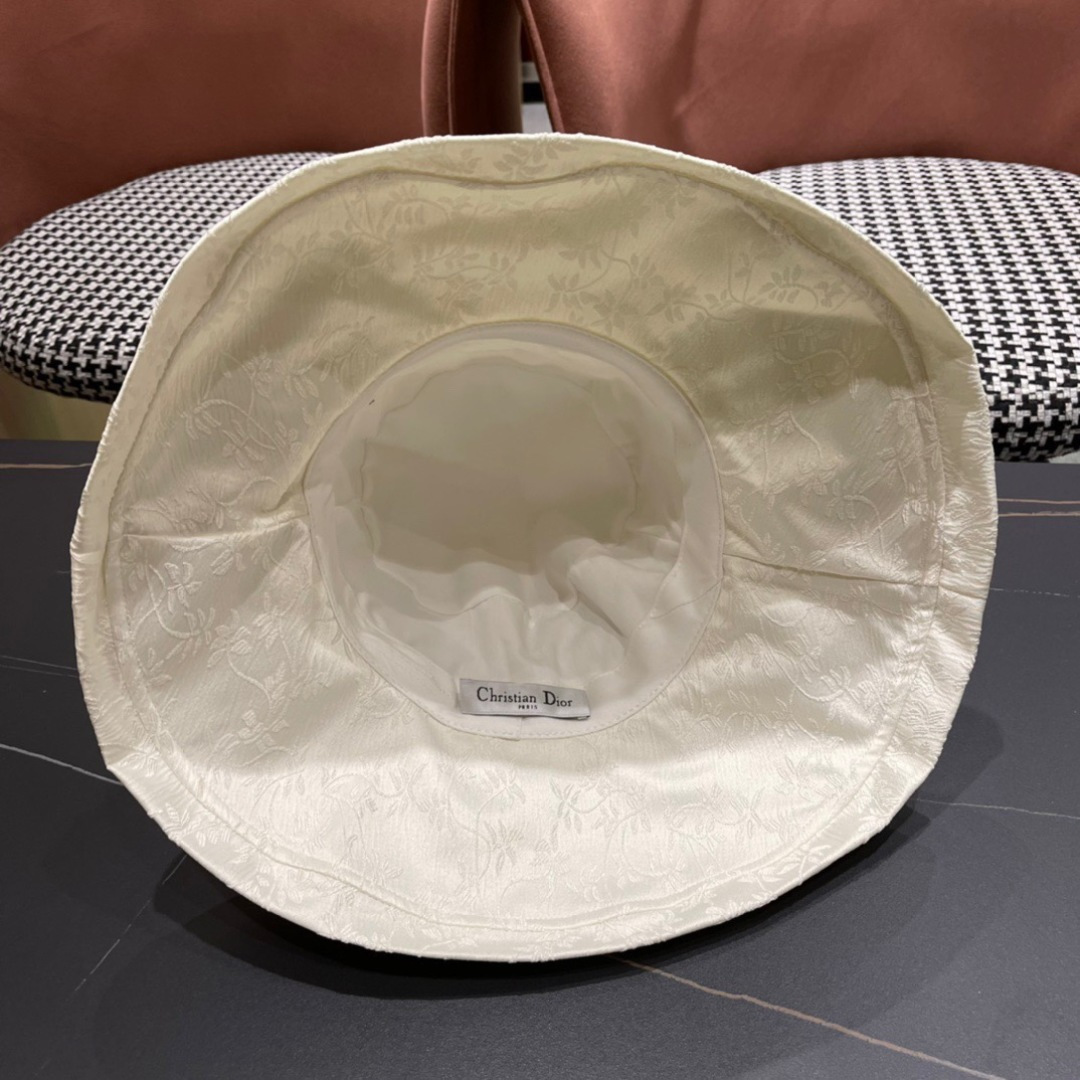  Dior 迪奥 2025新款渔夫帽， 精致純也格调很有感觉，很酷很时尚，质量超赞