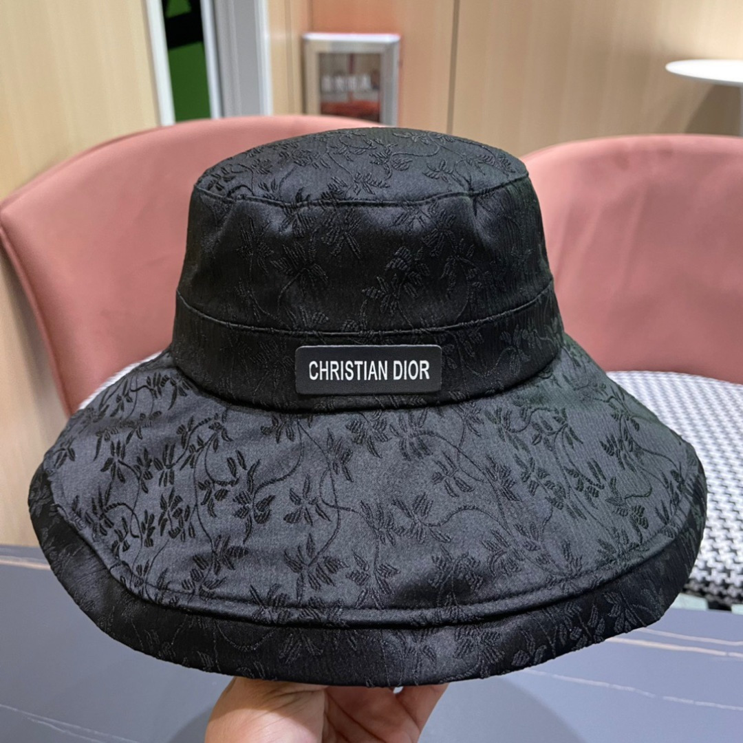  Dior 迪奥 2025新款渔夫帽， 精致純也格调很有感觉，很酷很时尚，质量超赞