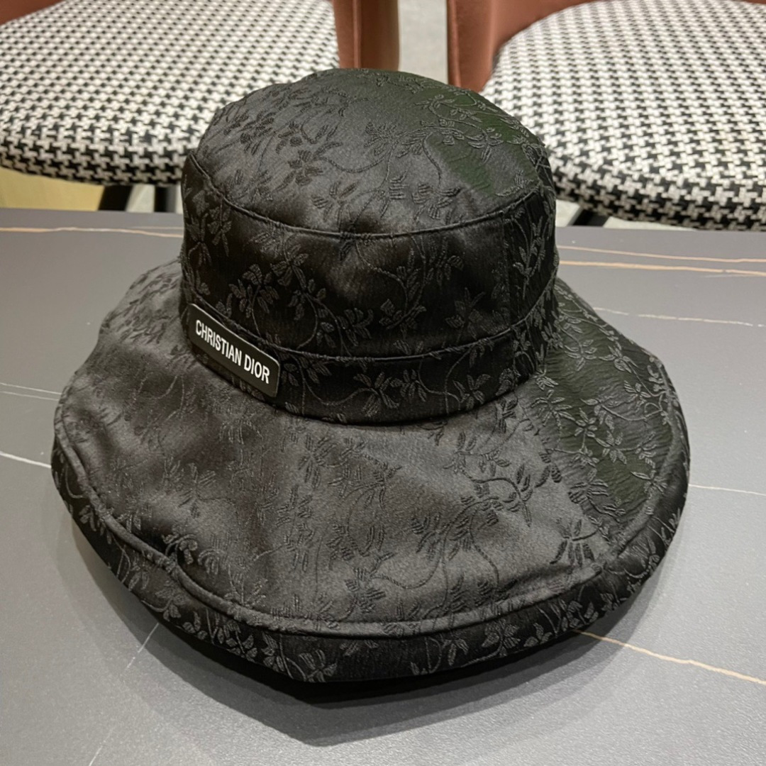  Dior 迪奥 2025新款渔夫帽， 精致純也格调很有感觉，很酷很时尚，质量超赞