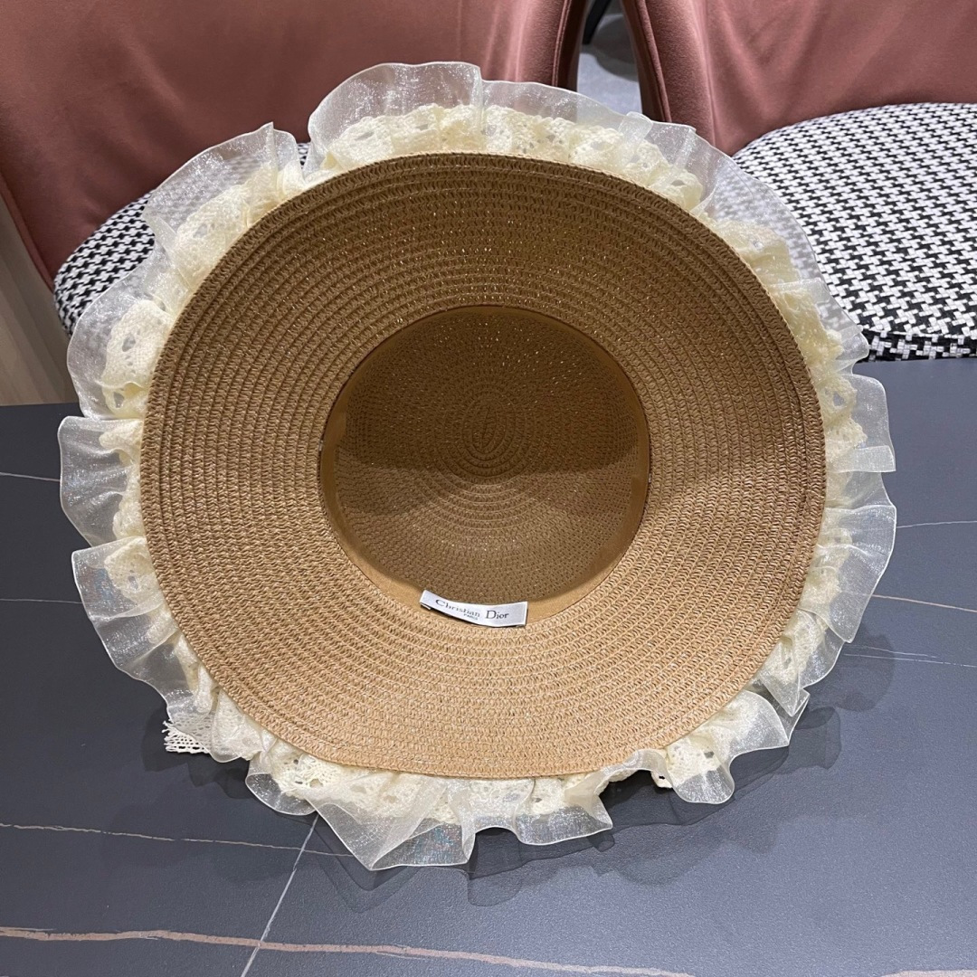  迪奥Dior草帽女蕾丝蝴蝶结遮阳帽户外出游度假太阳帽沙滩
防晒帽百搭渔夫帽