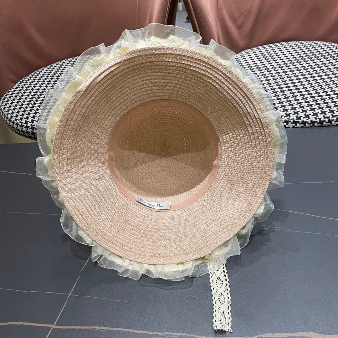  迪奥Dior草帽女蕾丝蝴蝶结遮阳帽户外出游度假太阳帽沙滩
防晒帽百搭渔夫帽