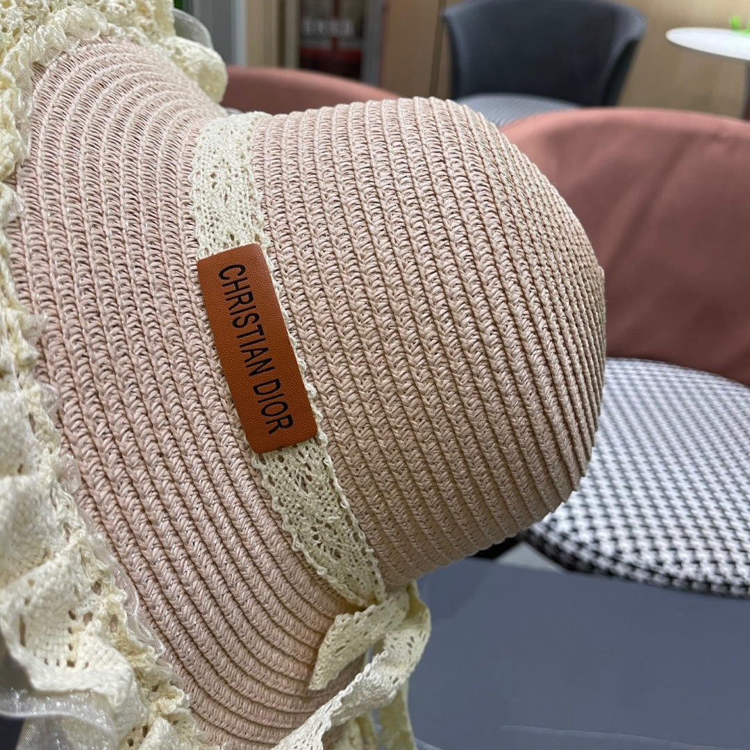  迪奥Dior草帽女蕾丝蝴蝶结遮阳帽户外出游度假太阳帽沙滩
防晒帽百搭渔夫帽