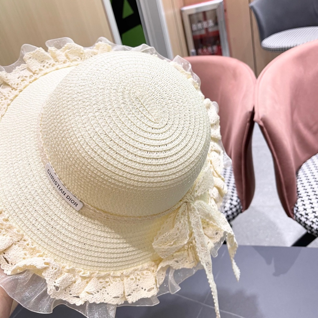  迪奥Dior草帽女蕾丝蝴蝶结遮阳帽户外出游度假太阳帽沙滩
防晒帽百搭渔夫帽