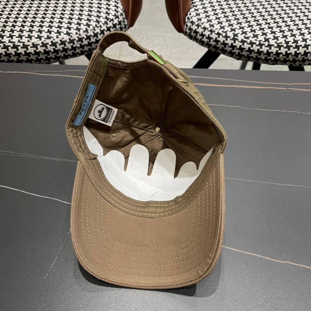 【普拉达】春夏新款大牌棒球帽，大牌款超好搭配，赶紧入手！