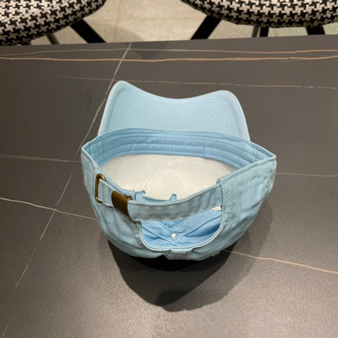 【普拉达】春夏新款大牌棒球帽，大牌款超好搭配，赶紧入手！