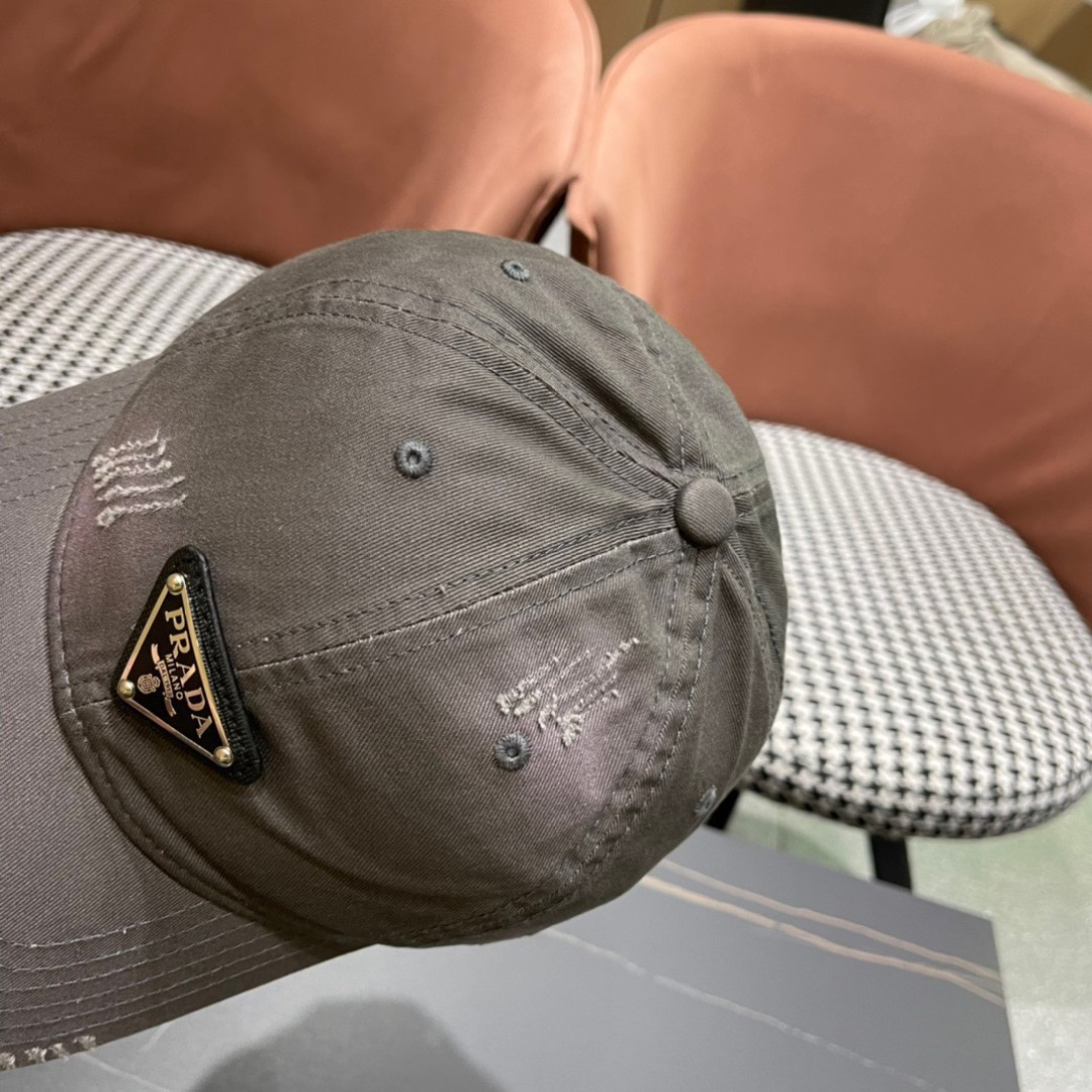 【普拉达】春夏新款大牌棒球帽，大牌款超好搭配，赶紧入手！
