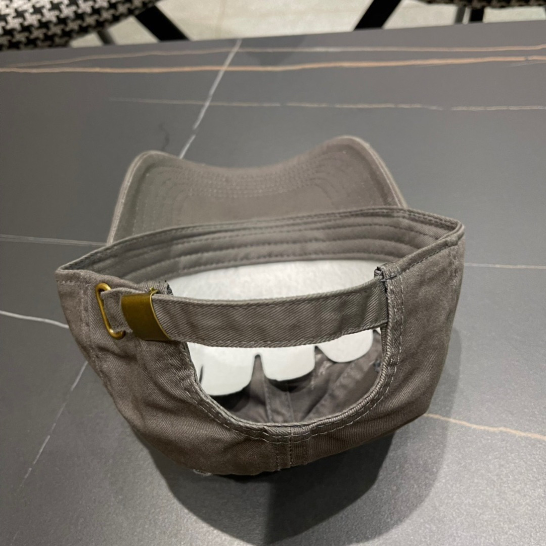 【普拉达】春夏新款大牌棒球帽，大牌款超好搭配，赶紧入手！