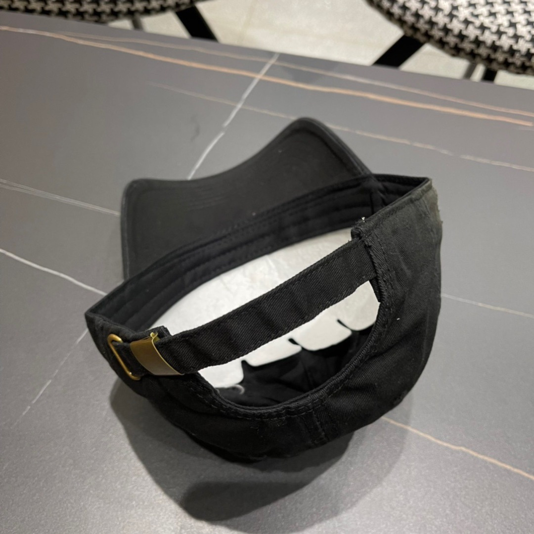 【普拉达】春夏新款大牌棒球帽，大牌款超好搭配，赶紧入手！