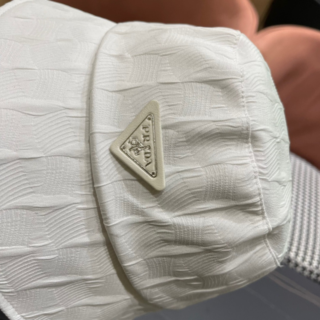 【普拉达】2025春夏新款遮阳渔夫帽，新款出货，大牌款超好搭配，赶紧入手！