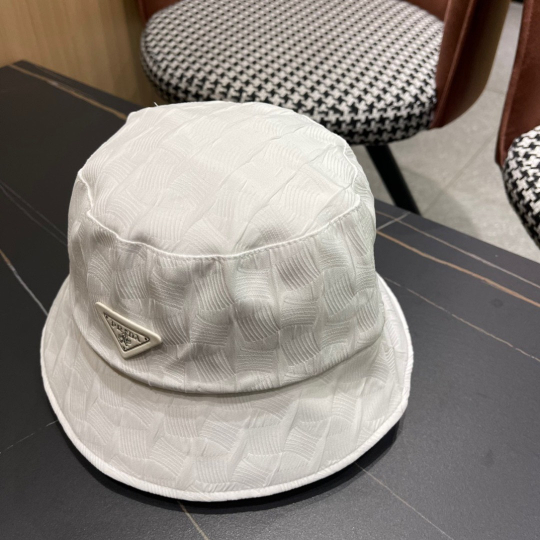 【普拉达】2025春夏新款遮阳渔夫帽，新款出货，大牌款超好搭配，赶紧入手！