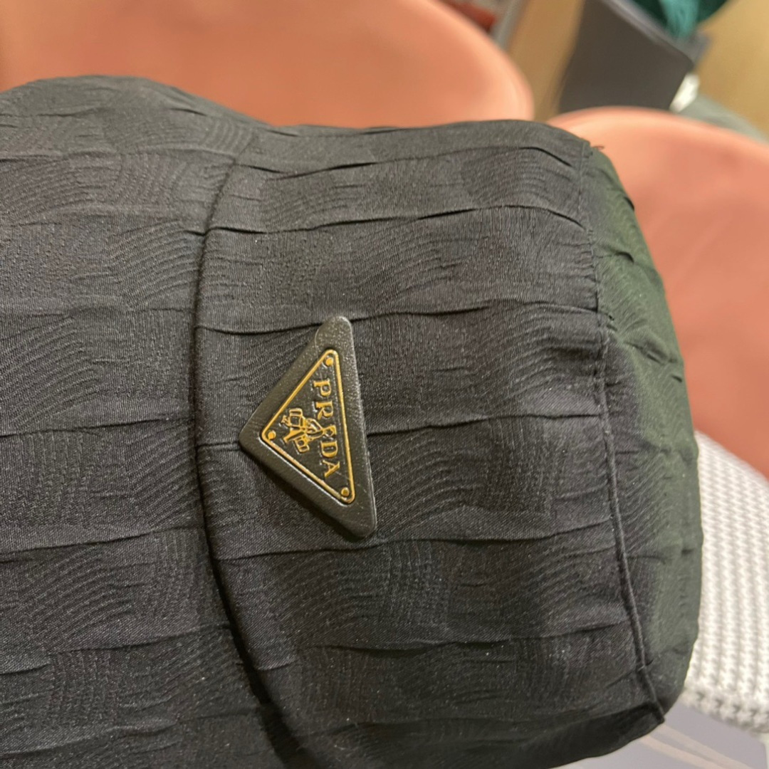 【普拉达】2025春夏新款遮阳渔夫帽，新款出货，大牌款超好搭配，赶紧入手！