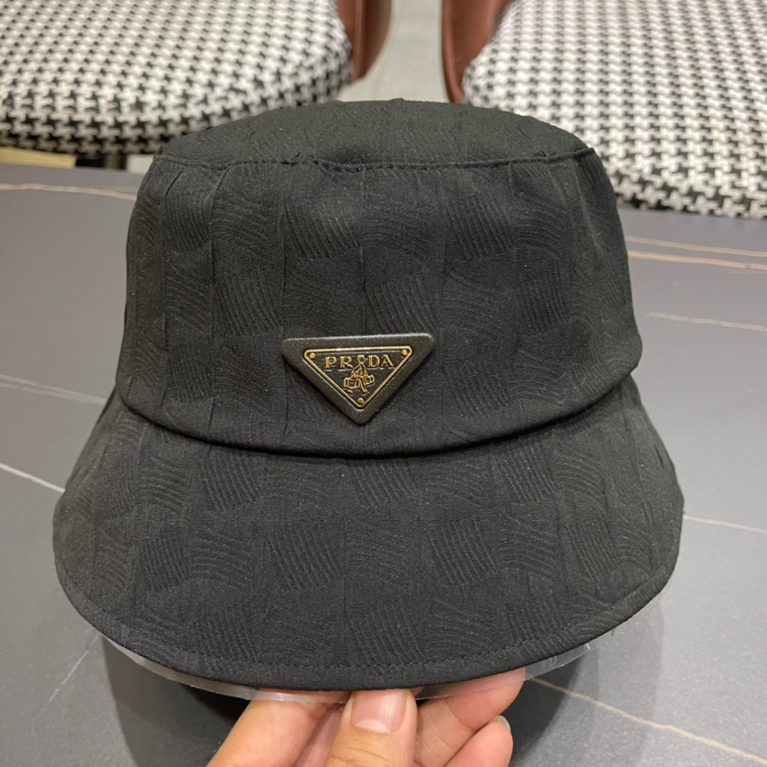 【普拉达】2025春夏新款遮阳渔夫帽，新款出货，大牌款超好搭配，赶紧入手！