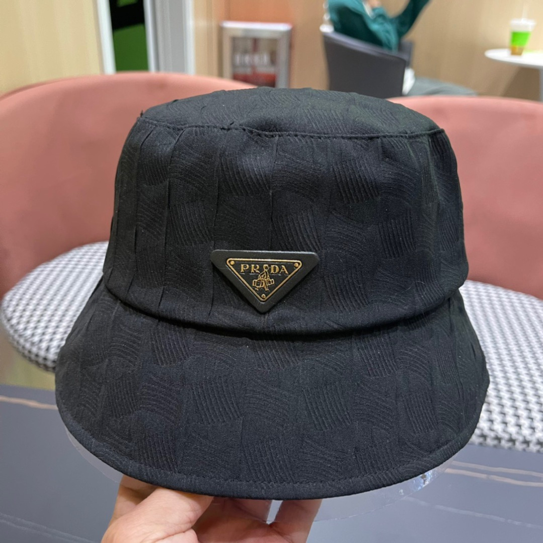 【普拉达】2025春夏新款遮阳渔夫帽，新款出货，大牌款超好搭配，赶紧入手！