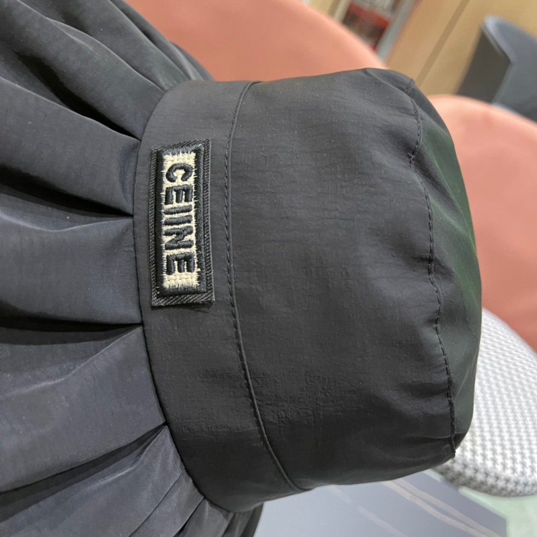 【CELINE赛琳】2025新款简约渔夫帽～简约大气
🔅大牌经典，夏季新品