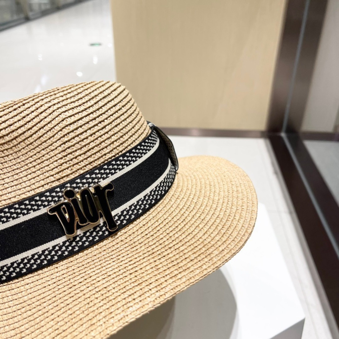  【DIOR迪奥】春夏新款草编遮阳草帽盆帽🤩沙滩风，简约大方，百搭单品～出街首选，新款帽型超美腻，新品上