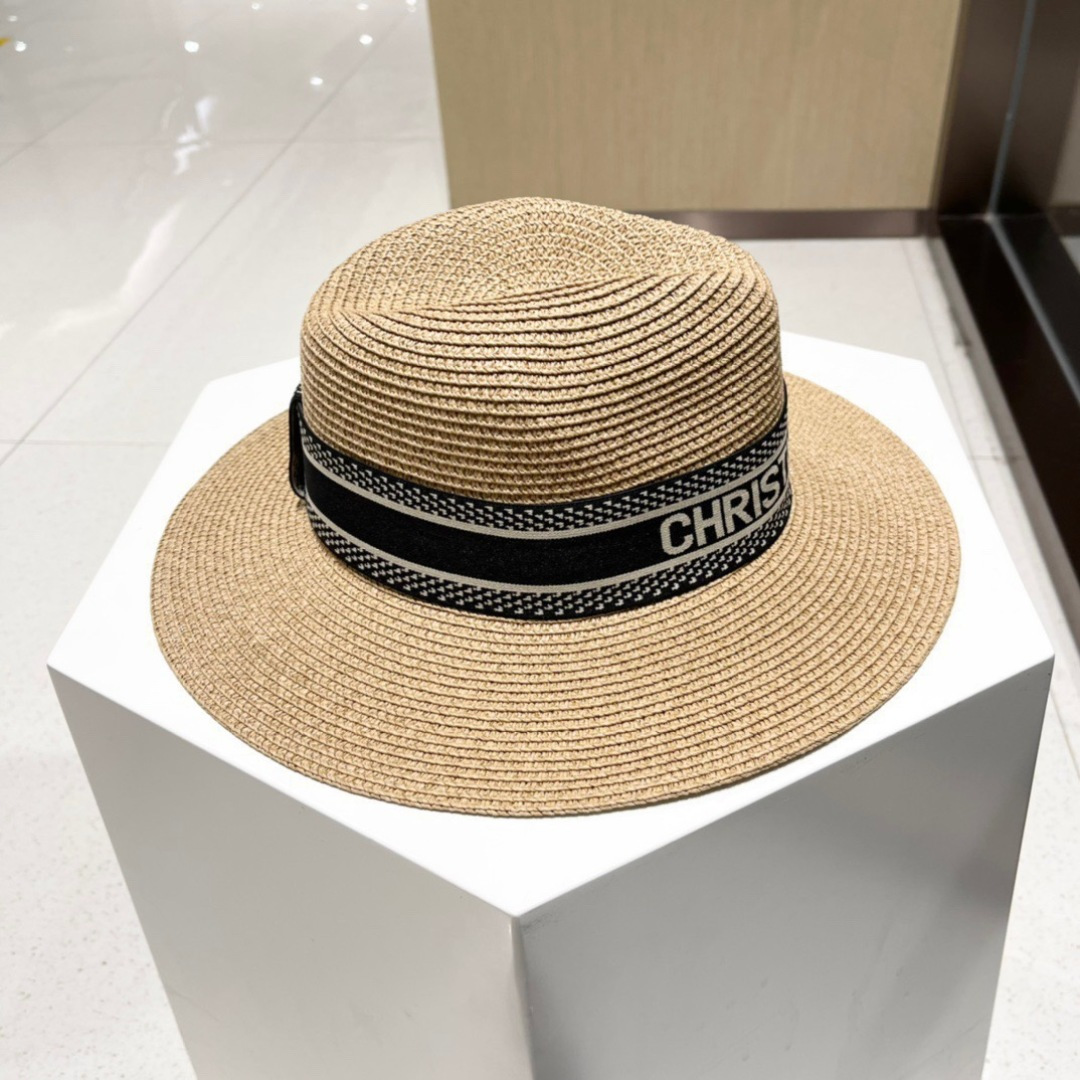  【DIOR迪奥】春夏新款草编遮阳草帽盆帽🤩沙滩风，简约大方，百搭单品～出街首选，新款帽型超美腻，新品上