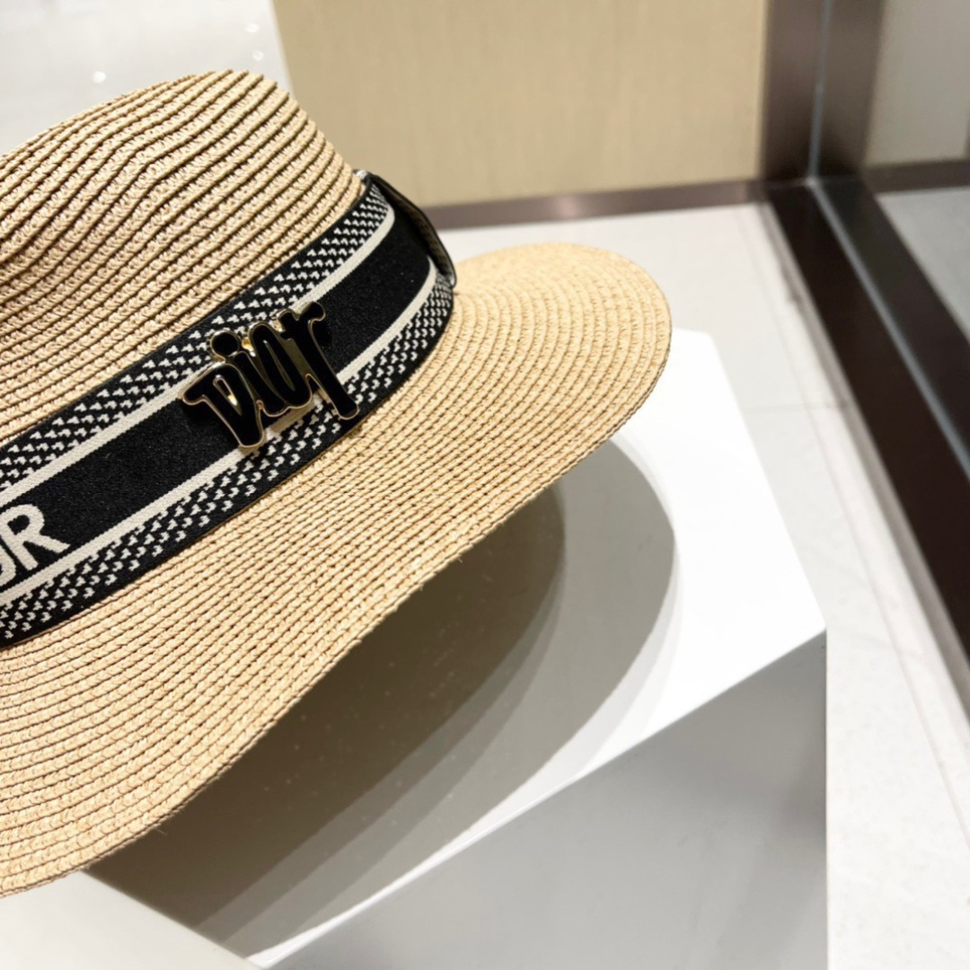  【DIOR迪奥】春夏新款草编遮阳草帽盆帽🤩沙滩风，简约大方，百搭单品～出街首选，新款帽型超美腻，新品上