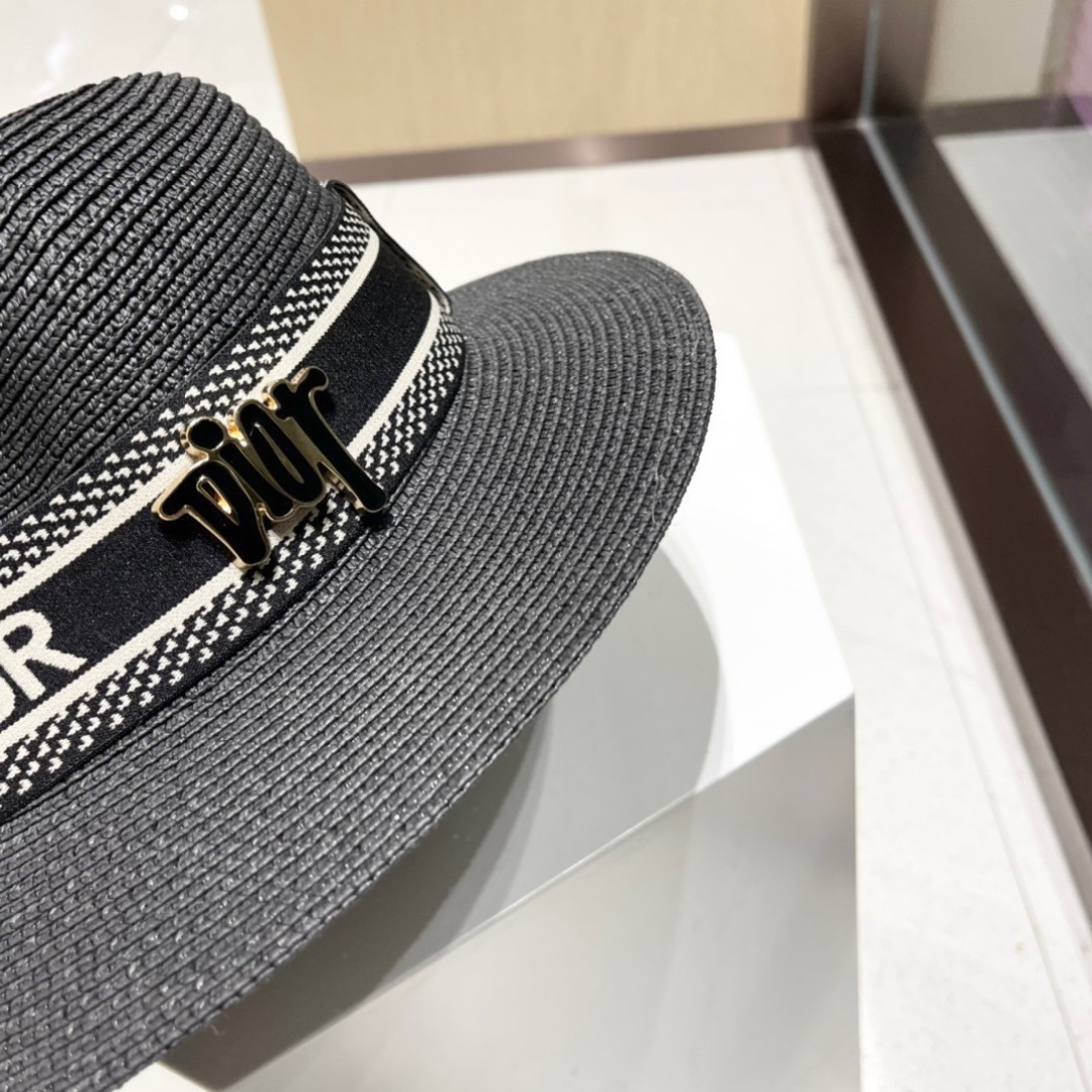  【DIOR迪奥】春夏新款草编遮阳草帽盆帽🤩沙滩风，简约大方，百搭单品～出街首选，新款帽型超美腻，新品上