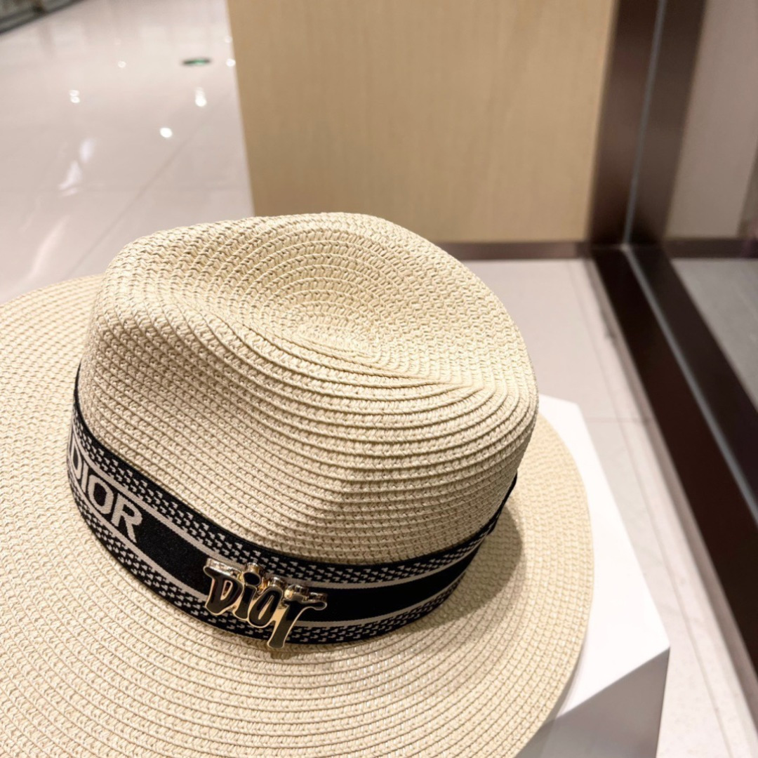  【DIOR迪奥】春夏新款草编遮阳草帽盆帽🤩沙滩风，简约大方，百搭单品～出街首选，新款帽型超美腻，新品上