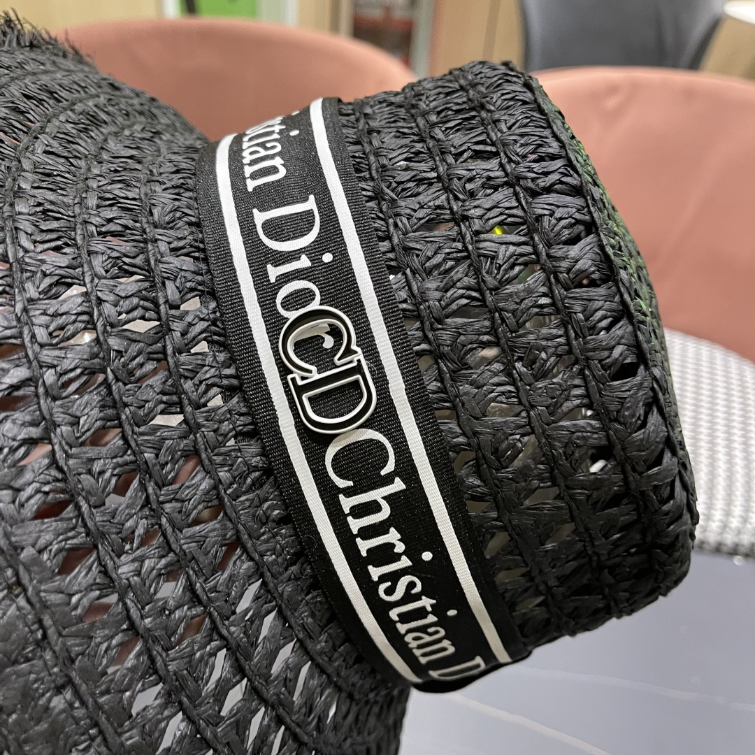  Dior迪奥网红同款田园风拉菲草帽女复古镂空毛边大檐透气
网眼防晒沙滩帽潮