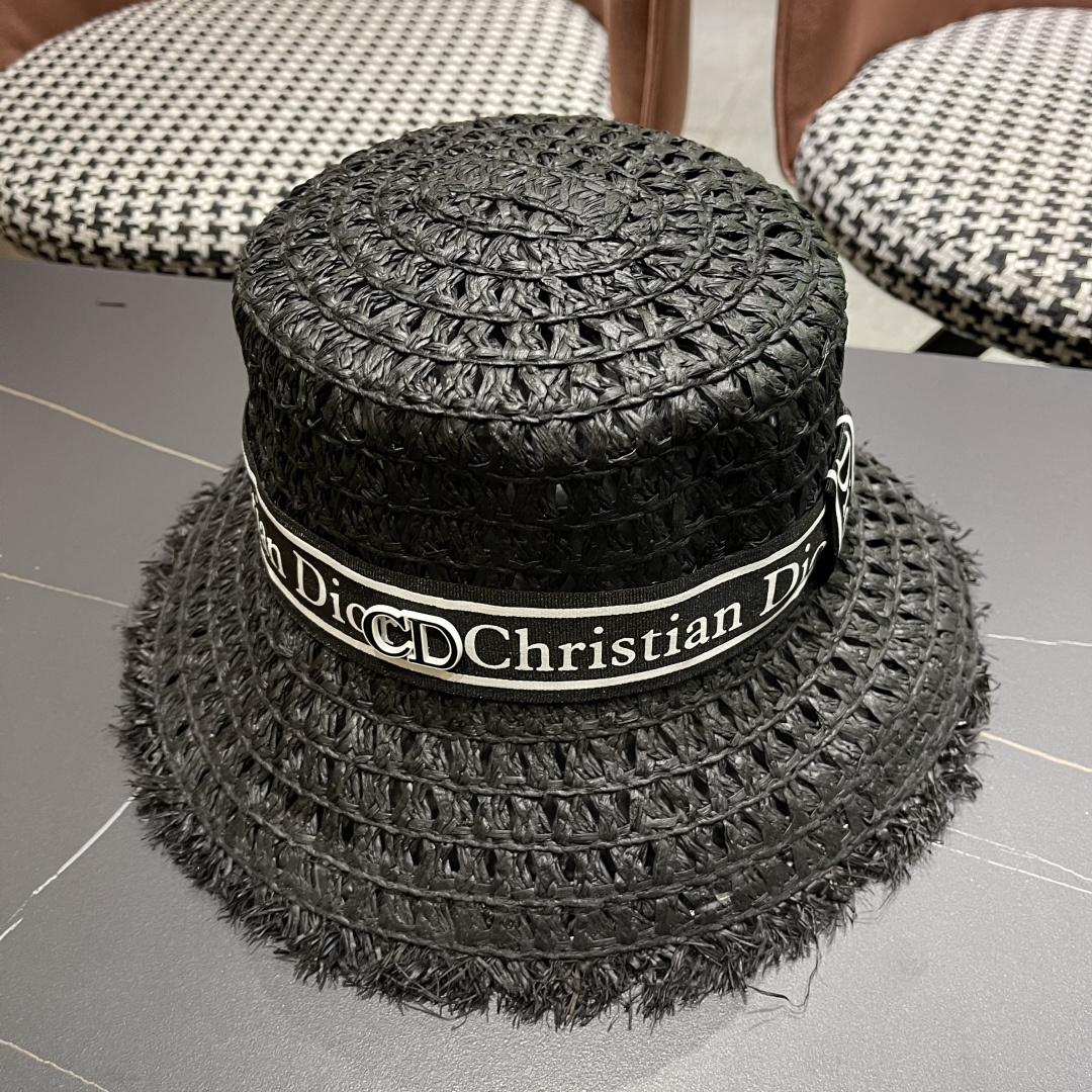  Dior迪奥网红同款田园风拉菲草帽女复古镂空毛边大檐透气
网眼防晒沙滩帽潮