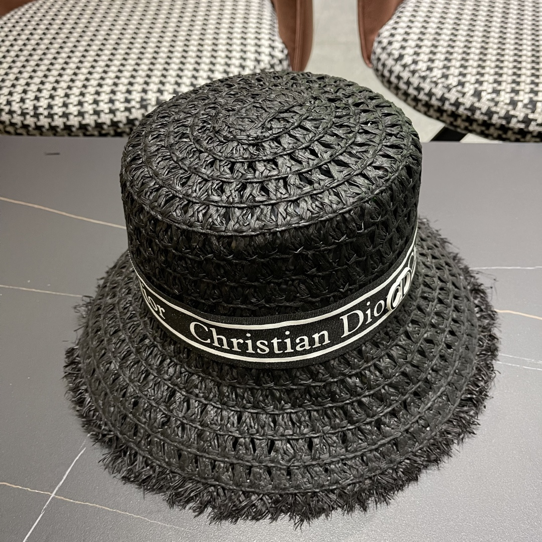  Dior迪奥网红同款田园风拉菲草帽女复古镂空毛边大檐透气
网眼防晒沙滩帽潮