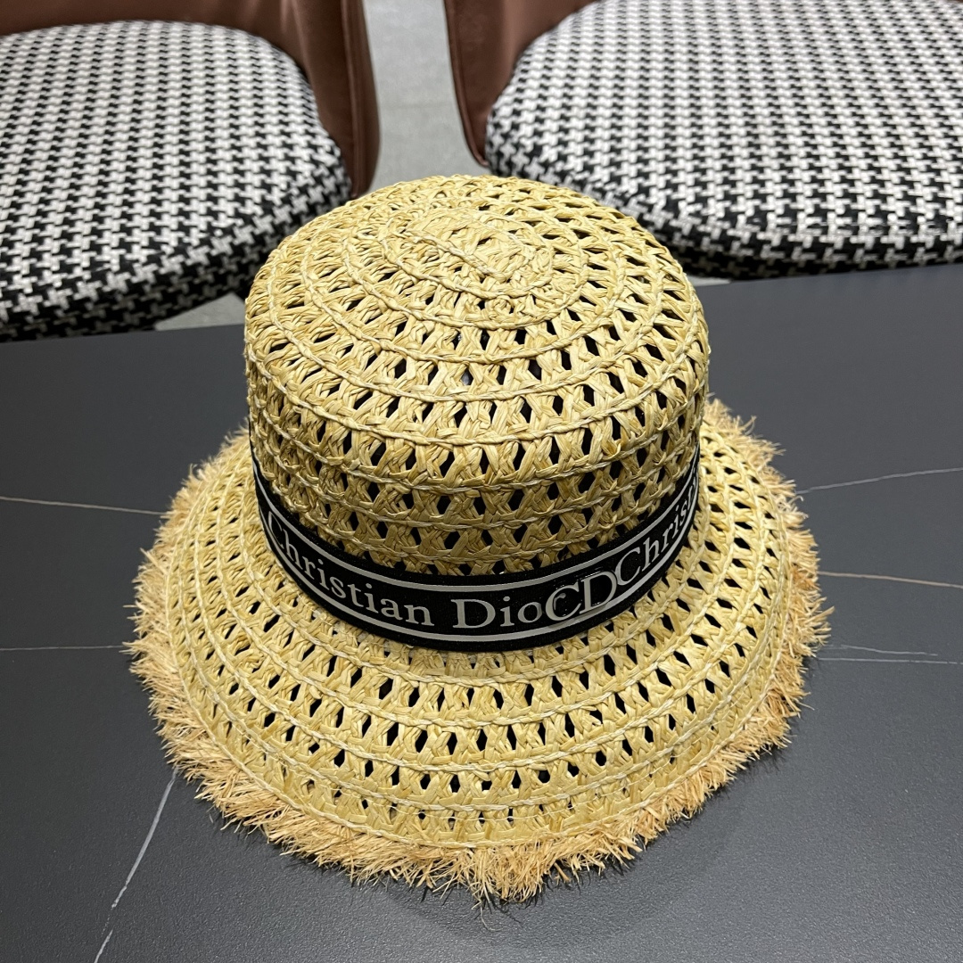  Dior迪奥网红同款田园风拉菲草帽女复古镂空毛边大檐透气
网眼防晒沙滩帽潮
