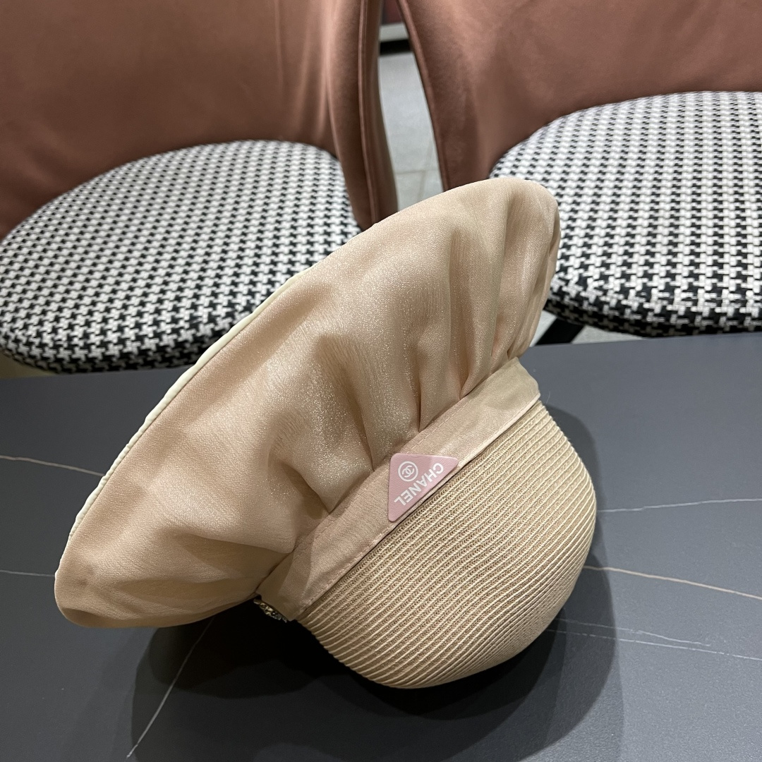  香奈儿Chanel夏季防晒帽女子 2025新款出游防紫外线大檐遮阳
脸蝴蝶结太阳渔夫帽