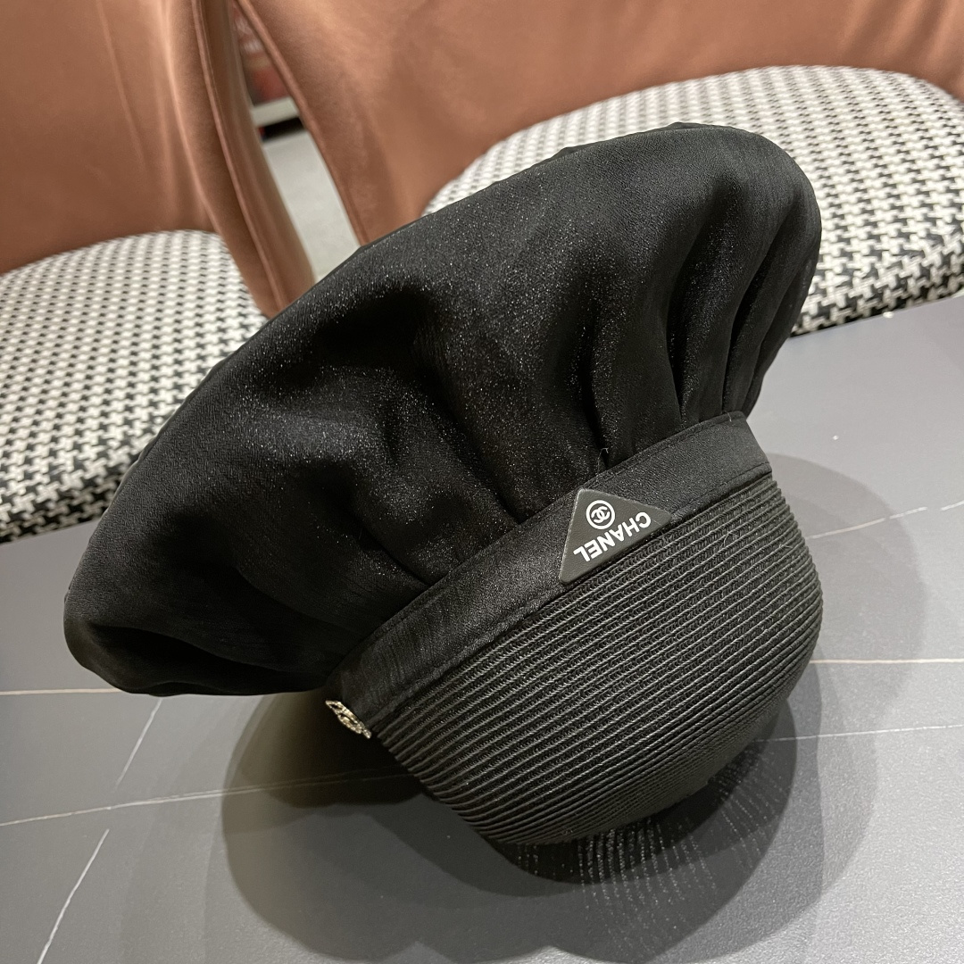  香奈儿Chanel夏季防晒帽女子 2025新款出游防紫外线大檐遮阳
脸蝴蝶结太阳渔夫帽