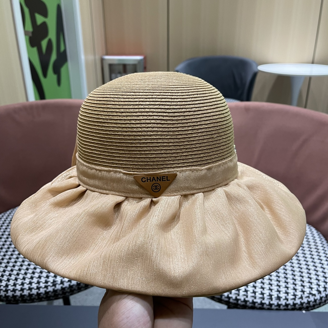  香奈儿Chanel夏季防晒帽女子 2025新款出游防紫外线大檐遮阳
脸蝴蝶结太阳渔夫帽