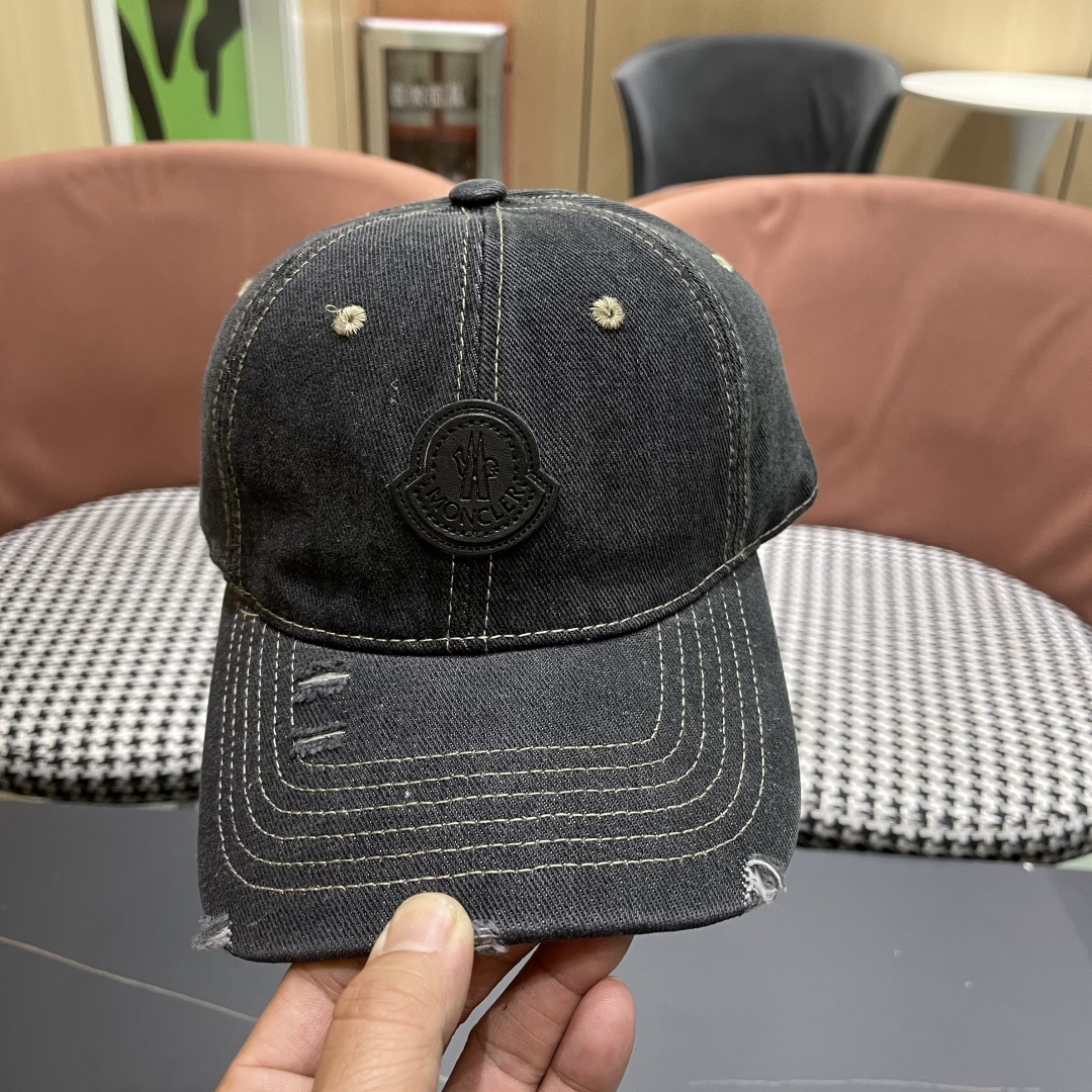  2025春夏新款 蒙口MONCLER棒球帽，年轻时尚潮人穿搭色系，视觉效果超强，好看有质感！

👉