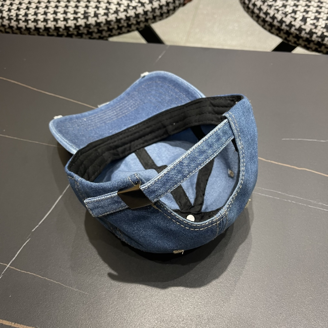  2025春夏新款 蒙口MONCLER棒球帽，年轻时尚潮人穿搭色系，视觉效果超强，好看有质感！

👉