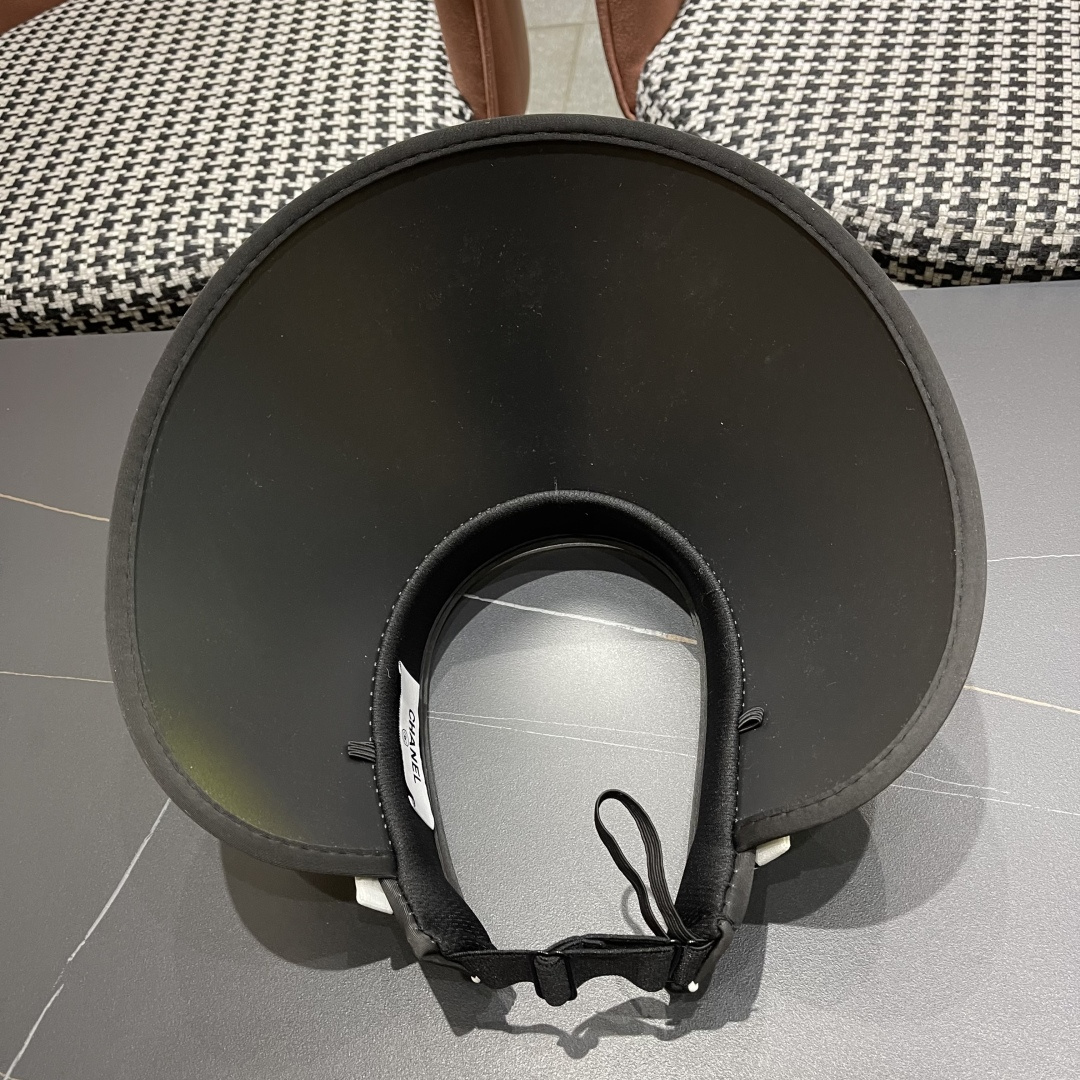  香奈儿Chanel遮阳帽女夏季韩版潮防紫外线户外骑车时尚空
顶大沿薄款防晒帽