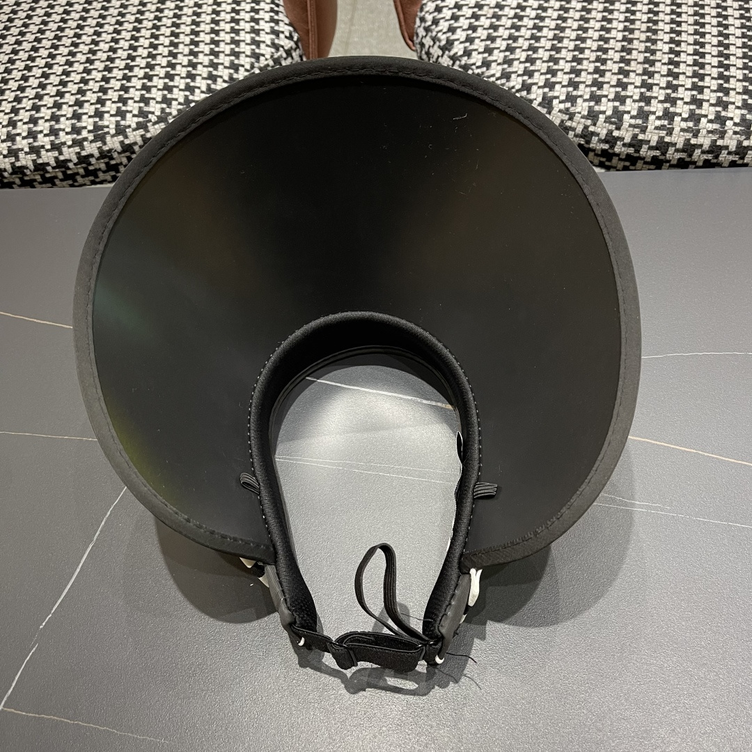  香奈儿Chanel遮阳帽女夏季韩版潮防紫外线户外骑车时尚空
顶大沿薄款防晒帽