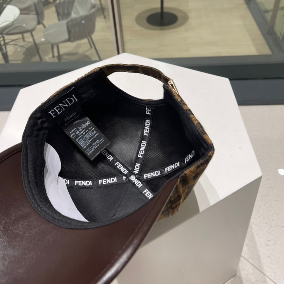  🧢芬迪FENDI。新款夏帽，棒球帽，超级无敌好看的帽子