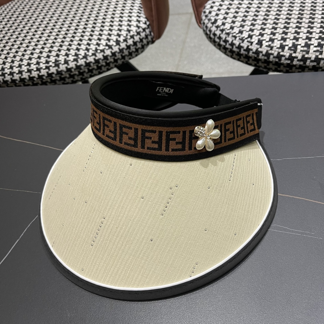  芬迪FENDI 春夏新款大帽檐空顶帽女夏季户外太阳帽网红无顶防晒
帽海边骑行遞阳帽