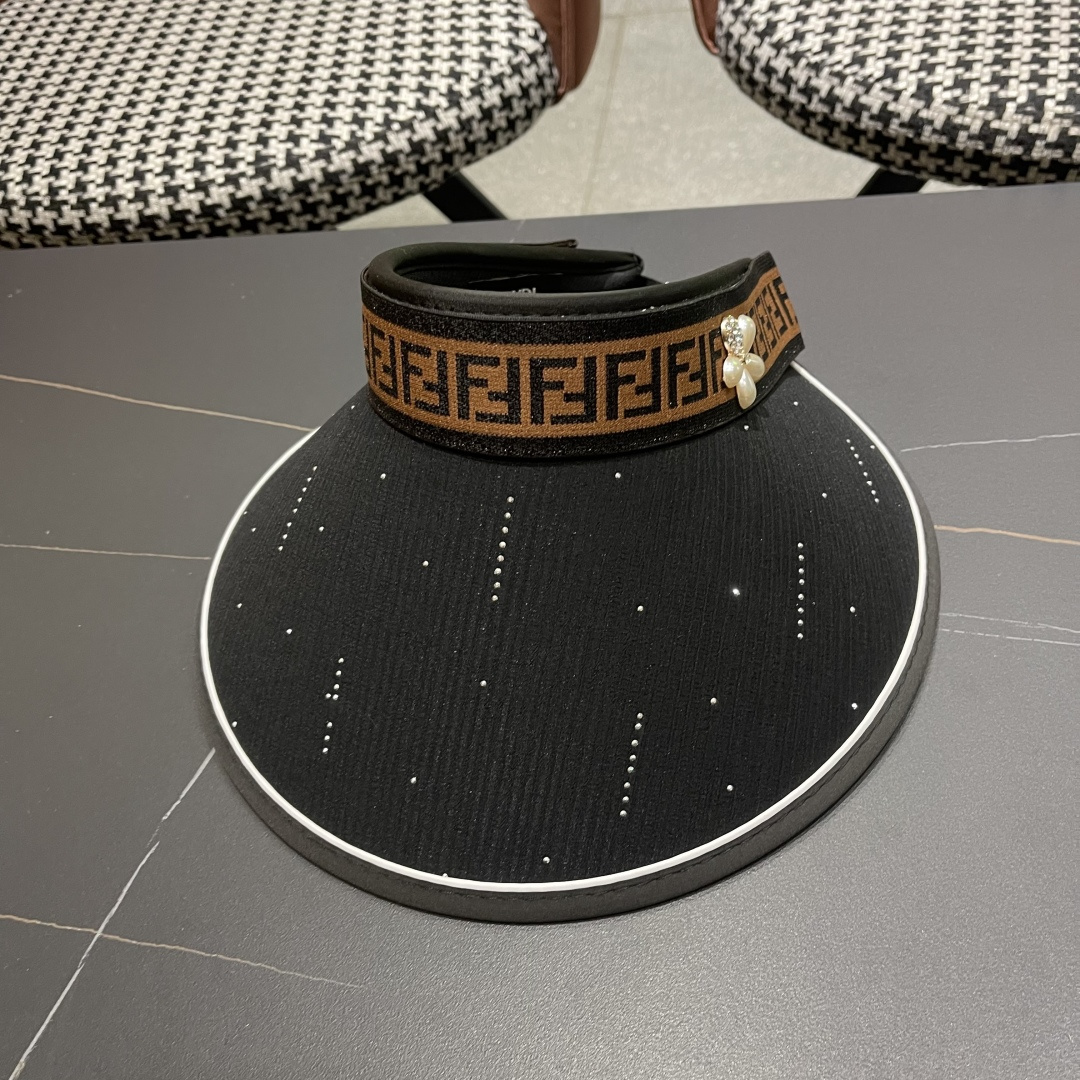  芬迪FENDI 春夏新款大帽檐空顶帽女夏季户外太阳帽网红无顶防晒
帽海边骑行遞阳帽