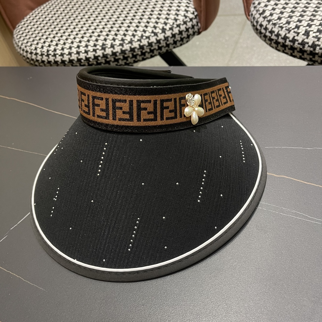  芬迪FENDI 春夏新款大帽檐空顶帽女夏季户外太阳帽网红无顶防晒
帽海边骑行遞阳帽