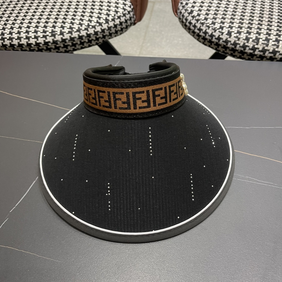  芬迪FENDI 春夏新款大帽檐空顶帽女夏季户外太阳帽网红无顶防晒
帽海边骑行遞阳帽