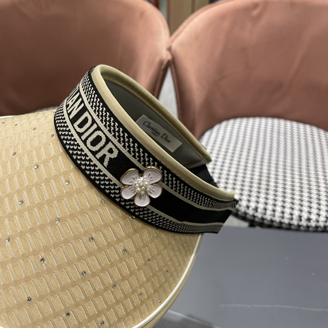 迪奥Dior新款女夏季闪亮水钻空顶遮阳帽百搭优雅出游发
箍帽防紫外线防晒帽