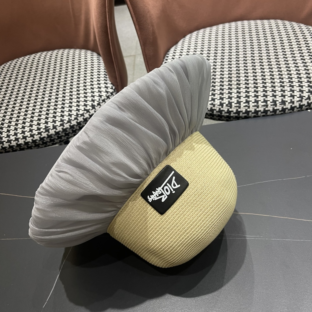 迪奥Dior大檐防晒盆帽渔夫帽防紫外线太阳帽韩版
优雅蝴蝶结遮阳草帽女夏季