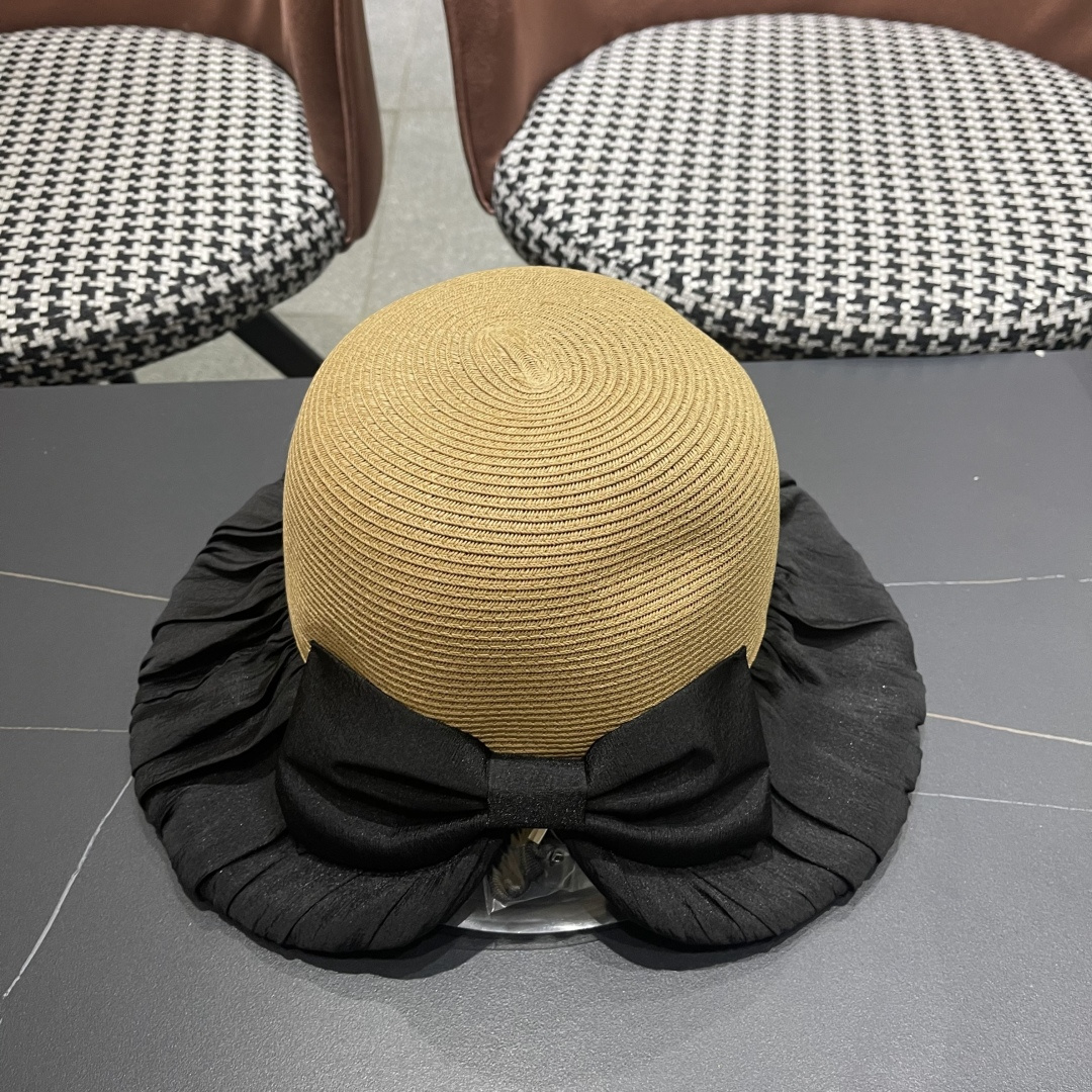迪奥Dior大檐防晒盆帽渔夫帽防紫外线太阳帽韩版
优雅蝴蝶结遮阳草帽女夏季