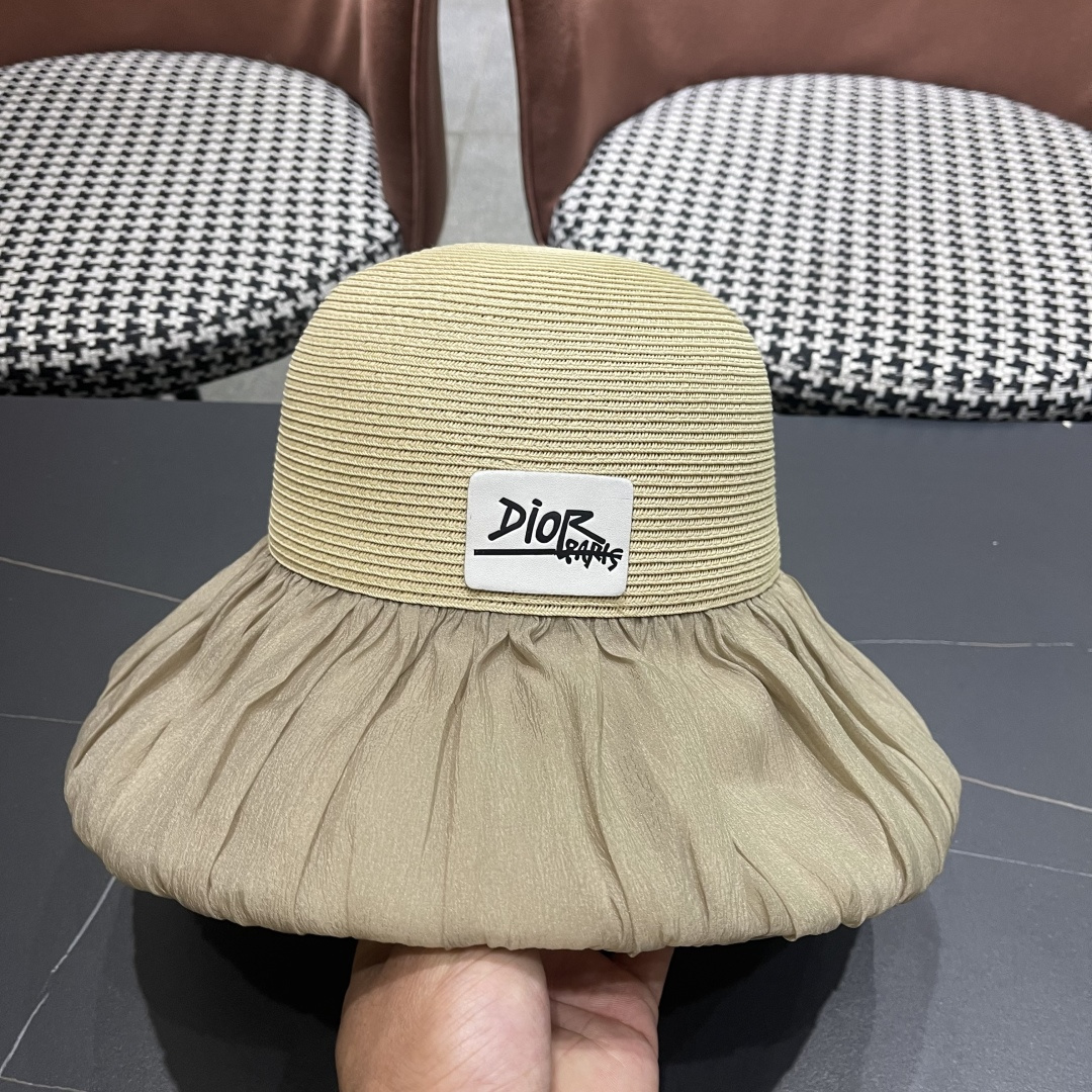 迪奥Dior大檐防晒盆帽渔夫帽防紫外线太阳帽韩版
优雅蝴蝶结遮阳草帽女夏季