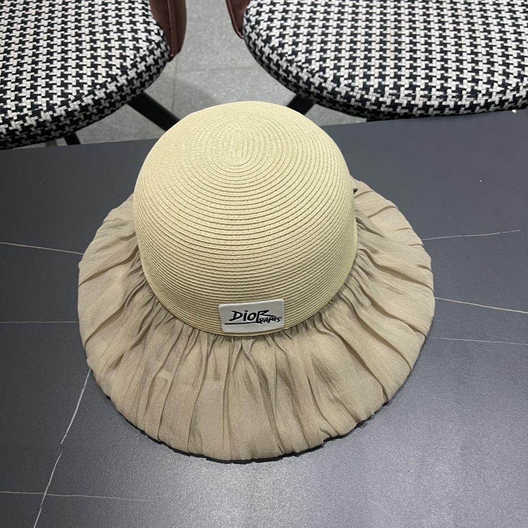 迪奥Dior大檐防晒盆帽渔夫帽防紫外线太阳帽韩版
优雅蝴蝶结遮阳草帽女夏季