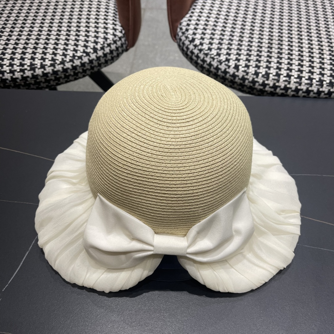 迪奥Dior大檐防晒盆帽渔夫帽防紫外线太阳帽韩版
优雅蝴蝶结遮阳草帽女夏季