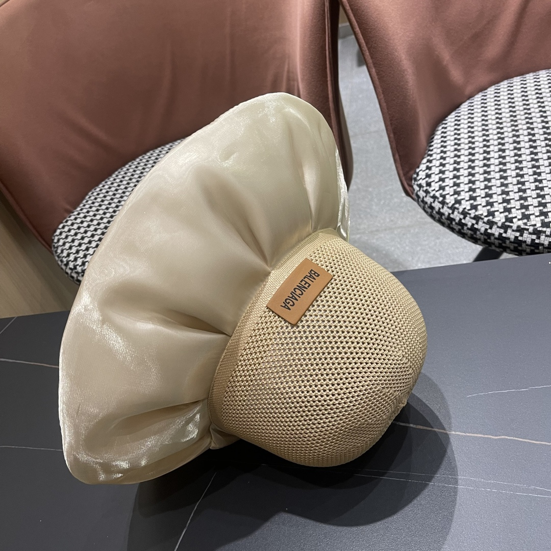  巴黎世家BALENGIAGA 2025优雅蝴蝶结渔夫帽子女春夏季出游遮阳帽防晒可折叠太阳帽