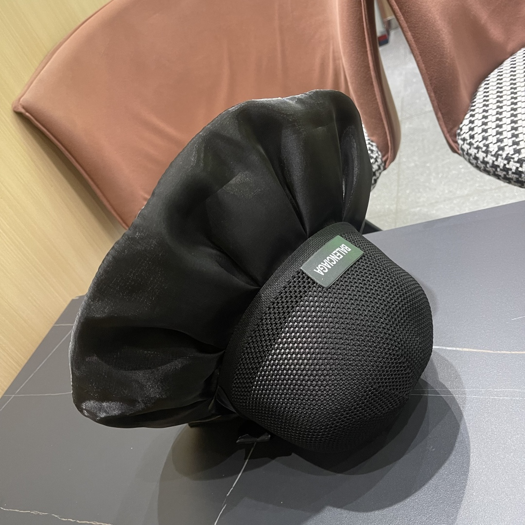  巴黎世家BALENGIAGA 2025优雅蝴蝶结渔夫帽子女春夏季出游遮阳帽防晒可折叠太阳帽